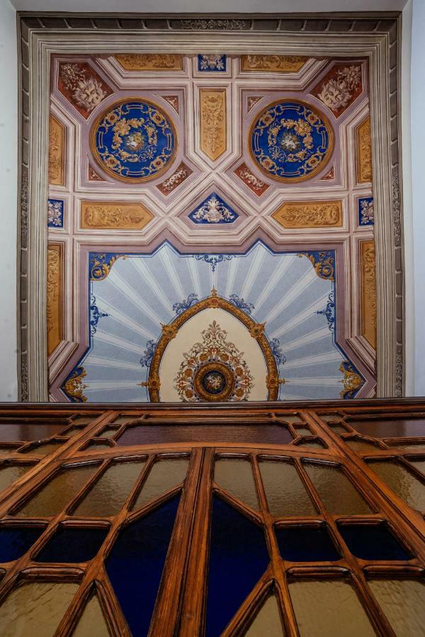Palazzo Dei Grifoni - Luxury Suites - Сан-Бенедетто-дель-Тронто Экстерьер фото