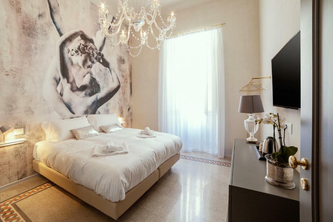 Palazzo Dei Grifoni - Luxury Suites - Сан-Бенедетто-дель-Тронто Экстерьер фото